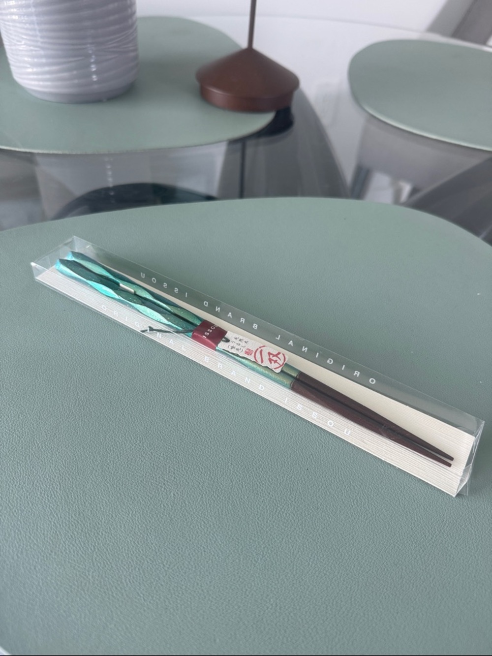 Japanese Brand Issou Chopsticks, Made in Japan